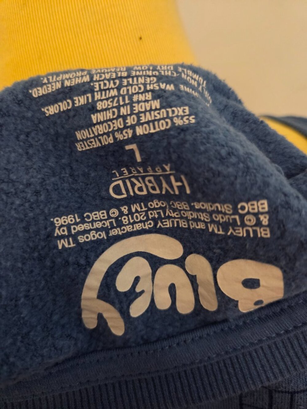 Bluey Pattern Sweatshirt - Picture 6 of 6